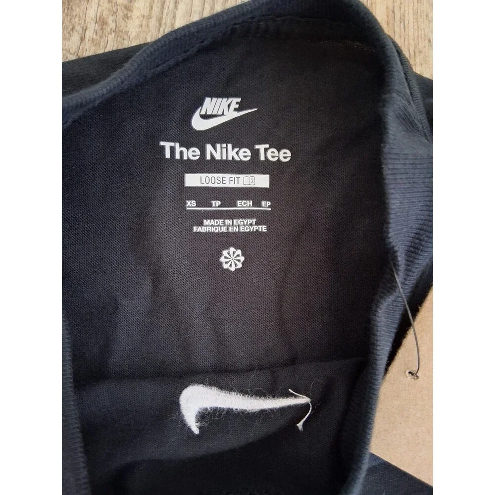 NEW! Women's Nike Sportswear Essential Tee, Black, XS